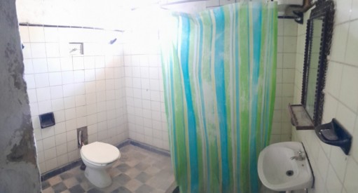 PROPIEDAD A RECICLAR CON TERRENO AMPLIO CALLE SAN MARTIN 169